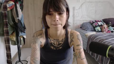 Juli online show from April 6, 8:54 pm