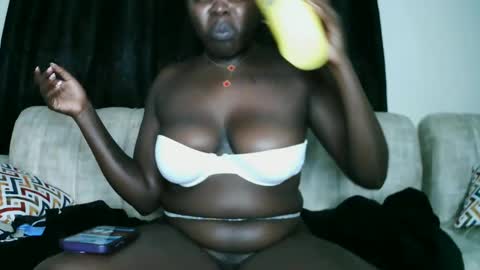 Snapshot of prettyreen chatting on February 5, 3:09 pm prettyreen online show from February 5, 3:09 pm