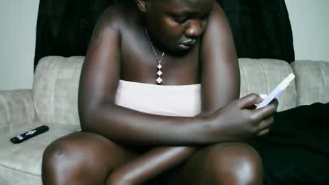 Snapshot of prettyreen chatting on March 2, 1:49 pm prettyreen online show from March 2, 1:49 pm