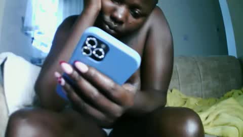 Snapshot of prettyreen chatting on October 10, 8:24 am prettyreen online show from October 10, 8:24 am