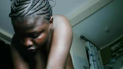 Snapshot of prettyreen chatting on October 18, 9:37 pm prettyreen online show from October 18, 9:37 pm