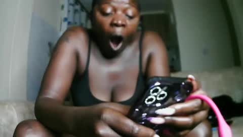 Snapshot of prettyreen chatting on November 17, 11:54 pm prettyreen online show from November 17, 11:54 pm