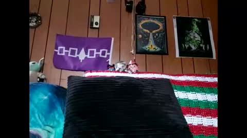 Snapshot of prettysolidd7 chatting on January 1, 3:03 pm prettysolidd7 online show from January 1, 3:03 pm