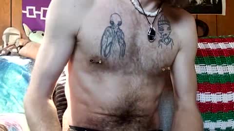 Snapshot of prettysolidd7 chatting on January 3, 5:31 pm prettysolidd7 online show from January 3, 5:31 pm