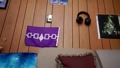 Snapshot of prettysolidd7 chatting on February 23, 2:51 am prettysolidd7 online show from February 23, 2:51 am