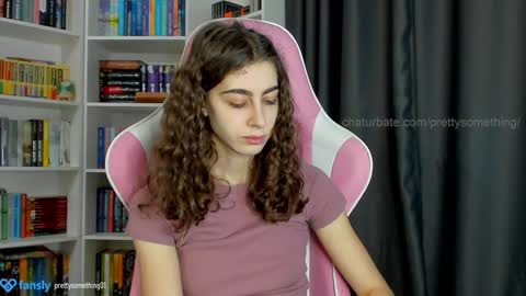 Snapshot of prettysomething chatting on December 9, 6:03 pm Sophie next stream will be at Monday i will wait you guys online show from December 9, 6:03 pm