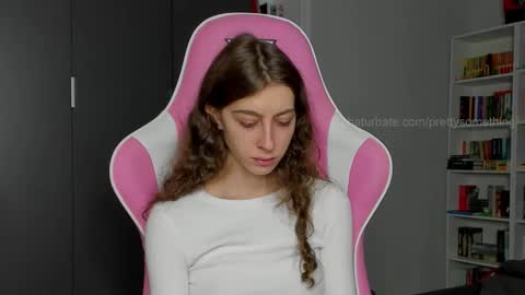 Snapshot of prettysomething chatting on September 26, 7:34 am Sophie next stream will be at Monday i will wait you guys online show from September 26, 7:34 am