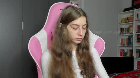 Snapshot of prettysomething chatting on October 14, 6:36 am Sophie next stream will be at Monday i will wait you guys online show from October 14, 6:36 am