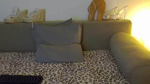 prettyvanessa online show from January 15, 10:49 am