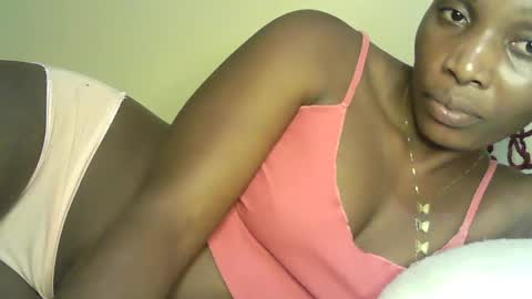 prettyvish online show from June 29, 8:31 pm