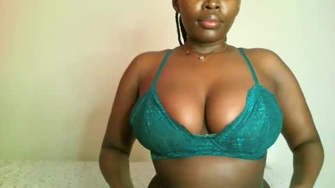 prettyvishy online show from October 26, 11:16 am