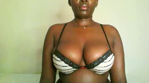 prettyvishy online show from March 14, 8:20 am