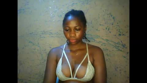 Snapshot of prettyxxpac chatting on February 23, 6:05 pm prettyxxpac online show from February 23, 6:05 pm