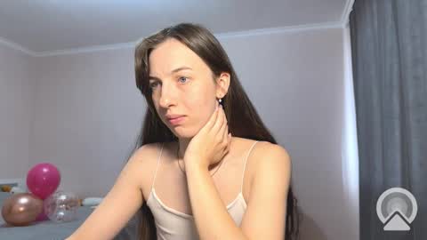 Snapshot of prettyyy_angel chatting on October 22, 8:14 am prettyyy_angel online show from October 22, 8:14 am