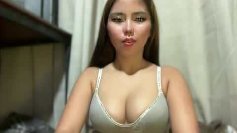 TINA  online show from June 11, 6:06 pm