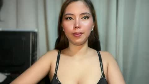 TINA  online show from July 14, 1:06 pm