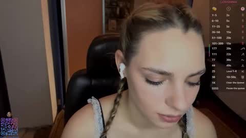 Amelia online show from January 12, 6:24 pm