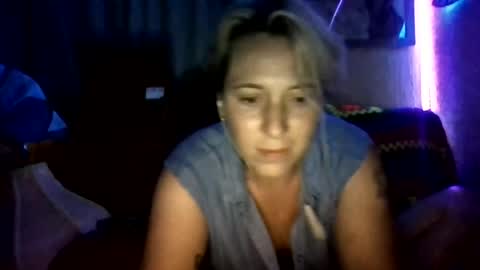 Snapshot of primal_darling chatting on July 7, 1:52 am primal_darling online show from July 7, 1:52 am