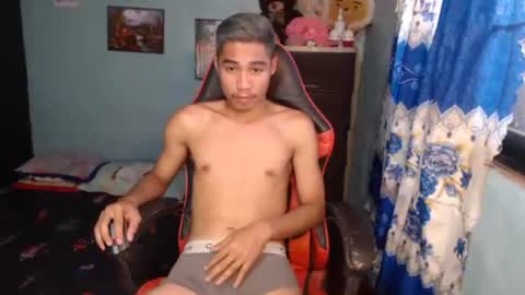 Snapshot of primohunterz chatting on February 7, 6:28 am primohunterz online show from February 7, 6:28 am