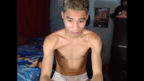 Snapshot of primohunterz chatting on March 1, 5:09 am primohunterz online show from March 1, 5:09 am