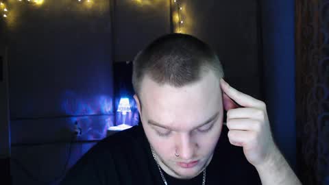 Snapshot of princ4real chatting on December 13, 1:22 pm prince online show from December 13, 1:22 pm