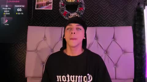 Snapshot of prince_apolo chatting on December 16, 8:58 pm Apolo online show from December 16, 8:58 pm