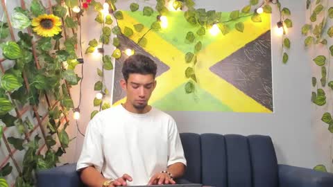 prince_arthur77 online show from November 6, 2:51 pm