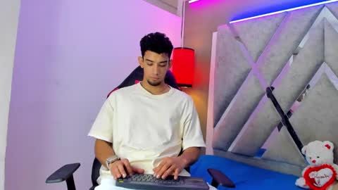 prince_arthur77 online show from December 16, 2:00 pm