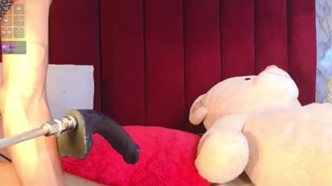 PRINCEPOPPY  online show from October 27, 9:30 pm