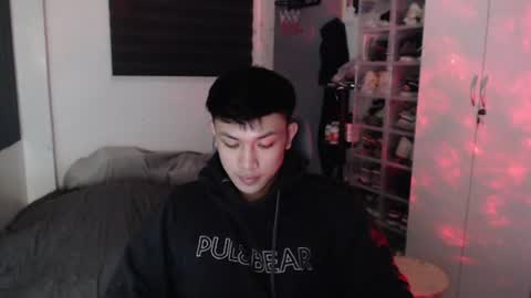 Snapshot of princeadrianx chatting on June 28, 4:35 pm Prince Adrian online show from June 28, 4:35 pm