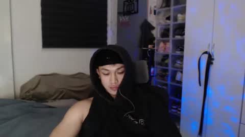 Snapshot of princeadrianx chatting on July 14, 5:29 pm Prince Adrian online show from July 14, 5:29 pm