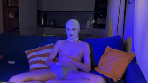 Snapshot of princes_beach chatting on February 13, 12:50 am HUNTER LEO KEVIN online show from February 13, 12:50 am