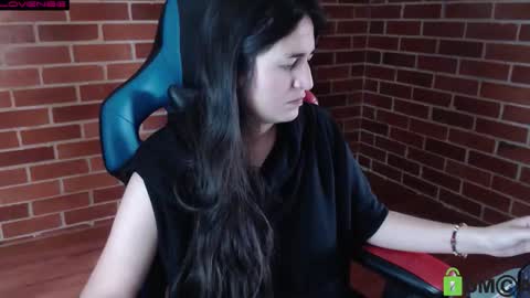 Leia online show from October 31, 1:23 pm