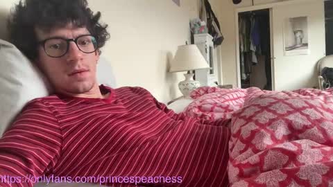 Peaches online show from November 13, 5:01 pm