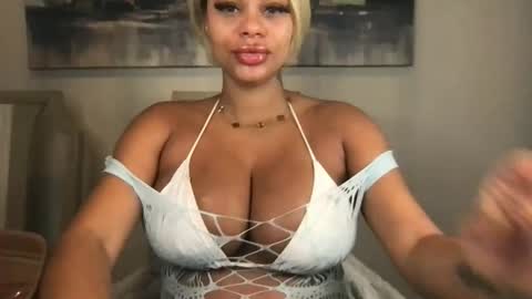 princess1tick online show from April 27, 7:12 pm