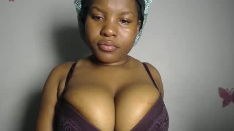 Snapshot of princess_karinaa chatting on April 2, 5:05 am Karina online show from April 2, 5:05 am