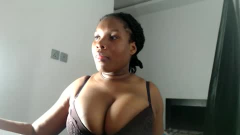 Snapshot of princess_karinaa chatting on April 3, 8:29 pm Karina online show from April 3, 8:29 pm