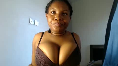 Snapshot of princess_karinaa chatting on April 11, 7:45 am Karina online show from April 11, 7:45 am