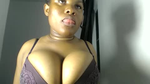 Snapshot of princess_karinaa chatting on April 24, 8:11 pm Karina online show from April 24, 8:11 pm