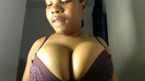 Snapshot of princess_karinaa chatting on May 25, 5:24 am Karina online show from May 25, 5:24 am