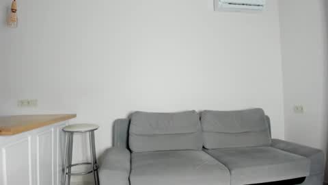 Snapshot of princess_moana chatting on February 8, 7:28 pm princess_moana online show from February 8, 7:28 pm