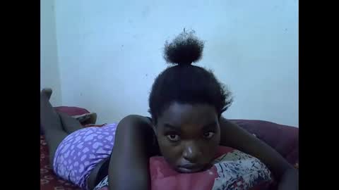 princess_scovia online show from May 24, 7:13 am