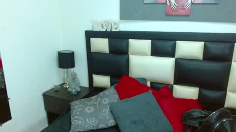 princess_violetx online show from November 23, 10:42 pm