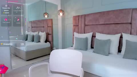 Paris  online show from November 14, 5:33 pm