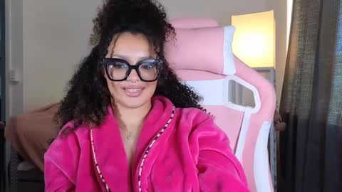 Snapshot of princessamberrrxo chatting on January 18, 11:00 pm Amber online show from January 18, 11:00 pm