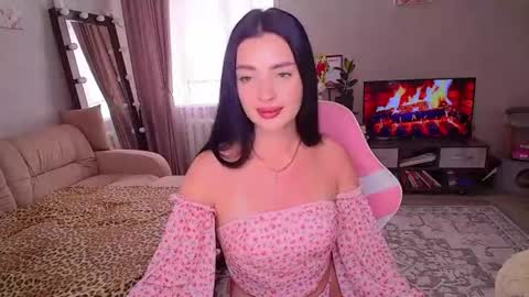 princessamira1 online show from August 7, 5:53 am