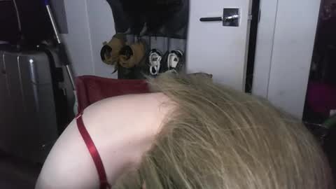 Snapshot of princessavery69 chatting on February 26, 8:57 am Princess Avery online show from February 26, 8:57 am