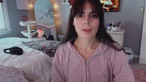 Snapshot of princesselysia99 chatting on February 10, 4:11 pm Princess Elysia online show from February 10, 4:11 pm