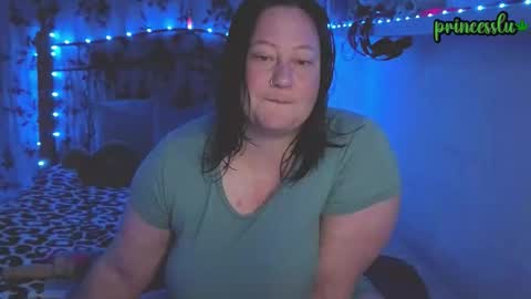 Lux Alot Luxi online show from September 29, 7:08 pm