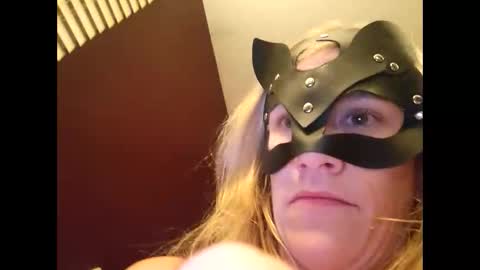 Pretty Kitty online show from January 9, 4:04 am